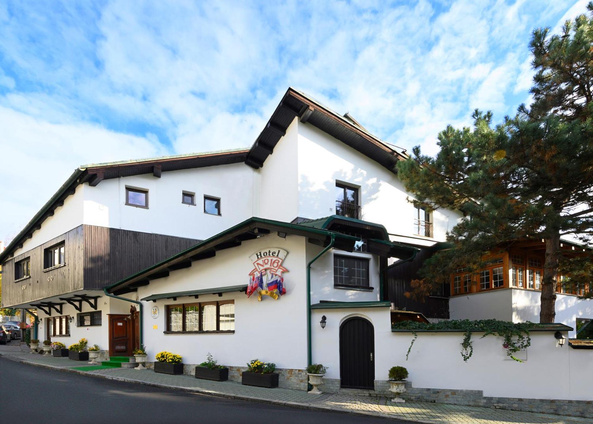 Panoramic Castle Suite With Free Private Parking Bratislava Ngoại thất bức ảnh